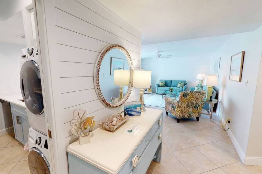 entry way of a vacation rental in siesta key, florida